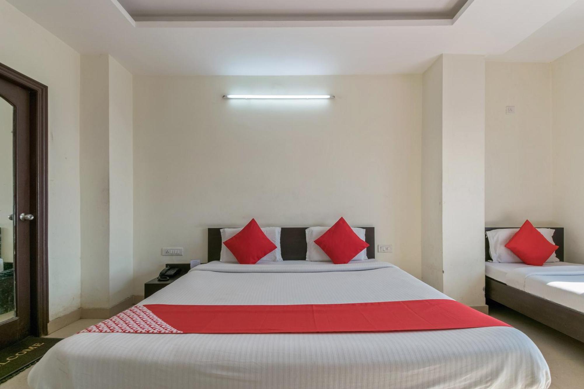 Oyo Hotel Triund Regency Katra  Dış mekan fotoğraf